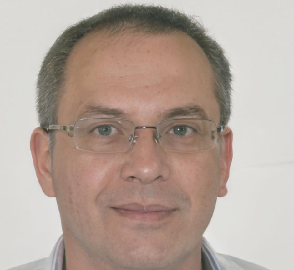 Retrato de Crisanto Montenegro, especialista en acondicionamiento físico